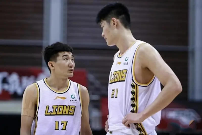 浙江队在CBA季后赛中打出封盖，被誉为观众齐声高喊的简单介绍