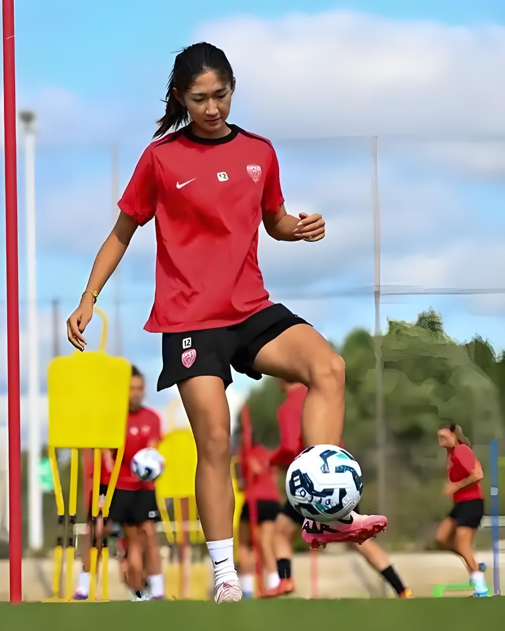 米兰体育网页版-法国女足跻身国际锦标赛四强