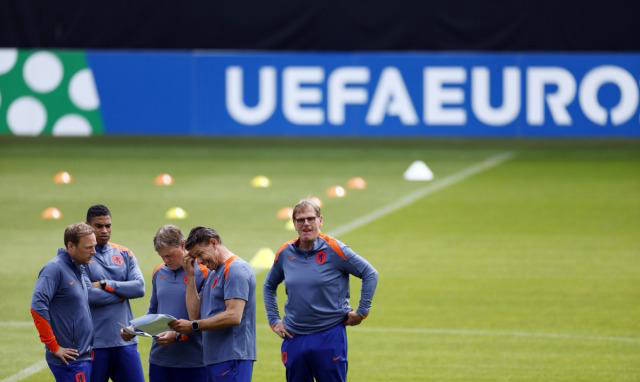 芬兰客场击败哈萨克斯坦，保持希望