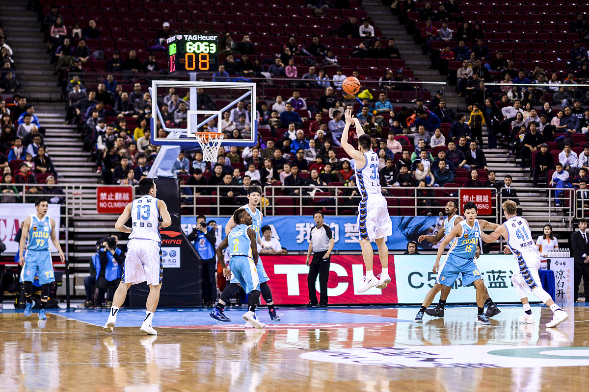 河南嵩山客场不敌天津天海，遭遇连败的简单介绍