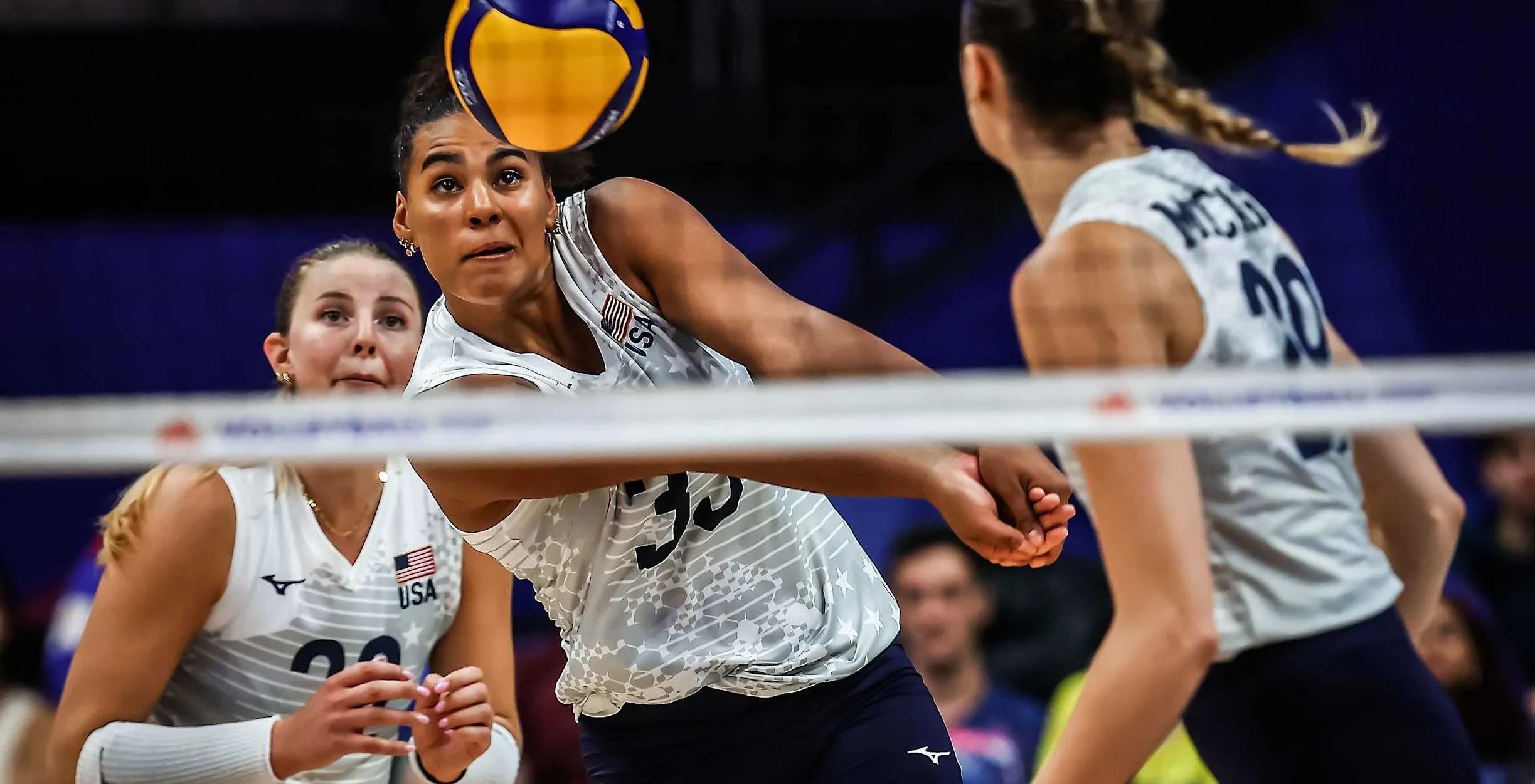 美国女排全面崛起,成功晋级半决赛 美国女排全面崛起,成功晋级半决赛