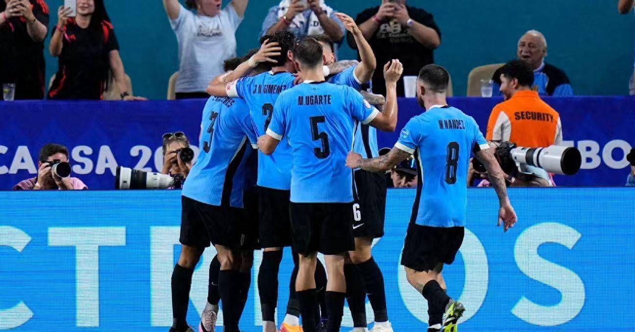 美洲杯篮球赛：智利队淘汰乌拉圭成功晋级