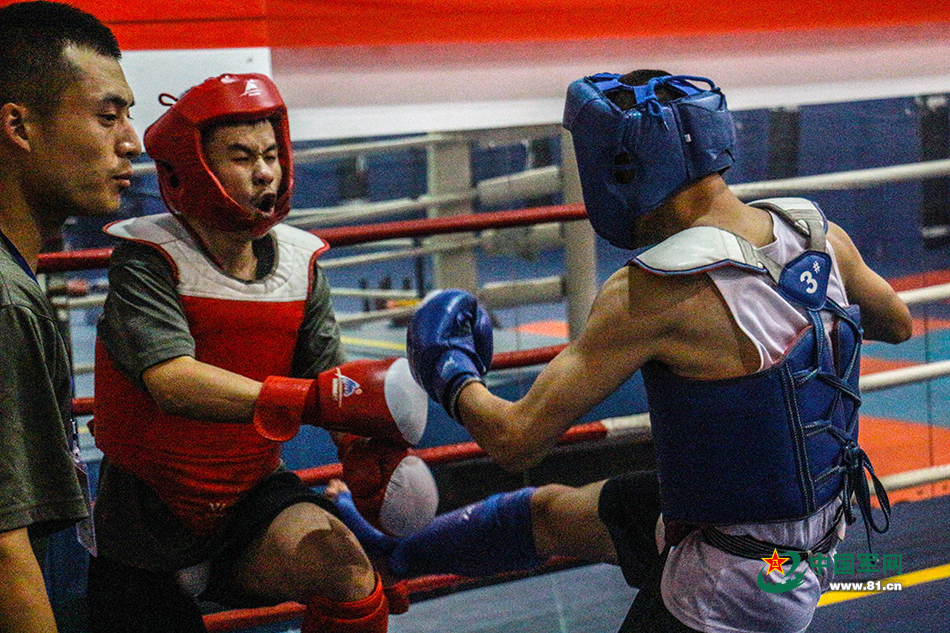 米兰体育教练-热血对决：亚洲足球明星的擂台之战的简单介绍