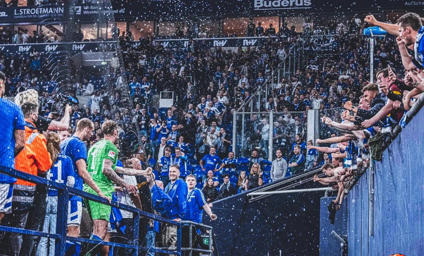 米兰体育娱乐-英格兰足球锦标赛火爆展开，精彩纷呈