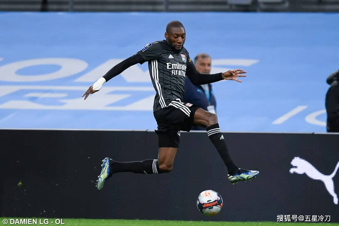 关于马赛客场逆转里昂，继续保持Ligue竞争力的信息