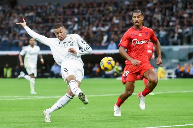 包含皇家马德里队再胜对手，晋级下一轮的词条